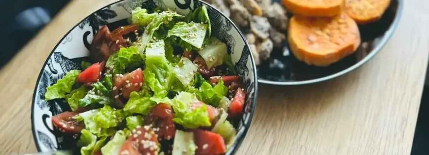 Η πιο νόστιμη και ελαφριά σαλάτα που έχεις φάει ποτέ.